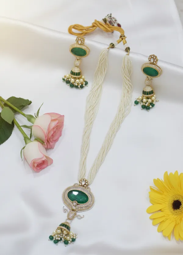 Green_Brass_Necklace_Set_For_Women
